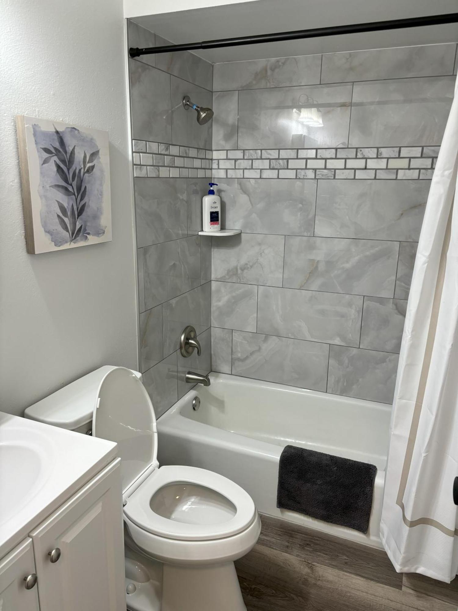 Granite City Peaceful Park 2 Bedroom Remodeled Family Suite מראה חיצוני תמונה